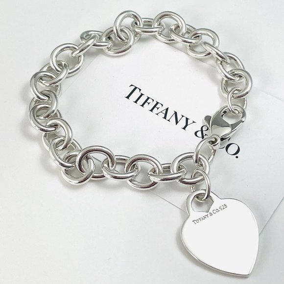 Size Medium Tiffany & Co Blank Heart Tag Charm Bracelet in Sterling Silver - Picture 1 of 6